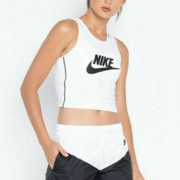 NIKE Crop Top in White (S) - Picture 5 of 6